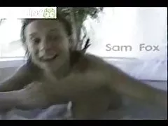 Blonde wants to be a star