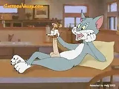 Luxurious blonde-tigress sexy bend