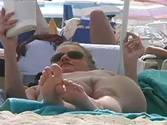 Brunette lit intimate