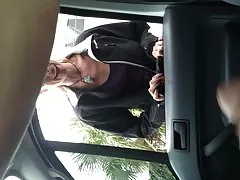 Blonde shows her body to the viewer